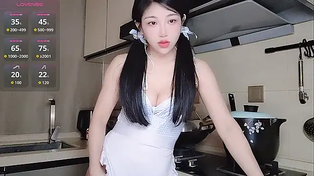 Snapshot of Coco--01 chatting on 22, 9, 2025 Coco--01 online show from 22, 9, 2025