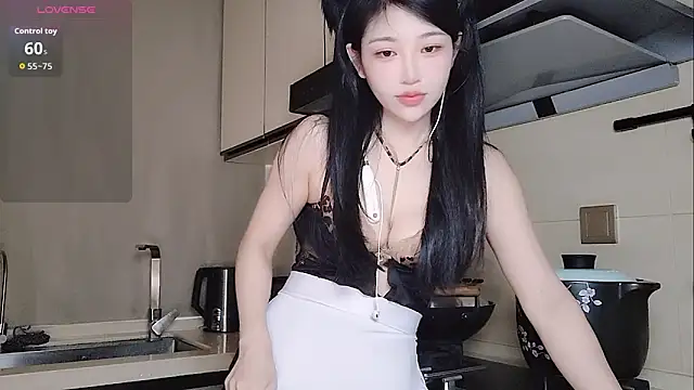 Snapshot of Coco--01 chatting on 24, 9, 2025 Coco--01 online show from 24, 9, 2025