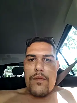 Snapshot of feehzungi0000 chatting on 3, 12, 2025 feehzungi0000 online show from 3, 12, 2025