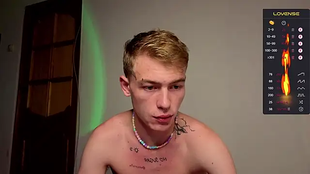 Snapshot of callmealexthx chatting on 18, 9, 2025 callmealexthx online show from 18, 9, 2025