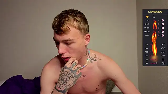 Snapshot of callmealexthx chatting on 21, 9, 2025 callmealexthx online show from 21, 9, 2025