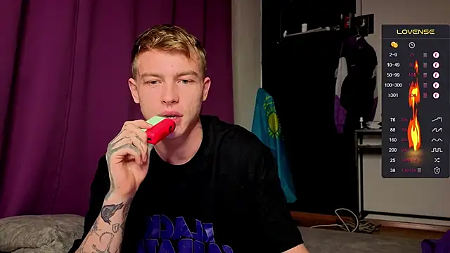 Snapshot of callmealexthx chatting on 23, 9, 2025 callmealexthx online show from 23, 9, 2025