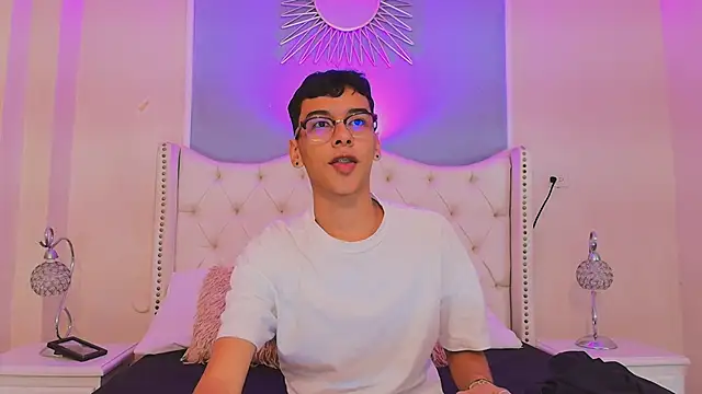 Aiden Royce online show from 13, 9, 2025