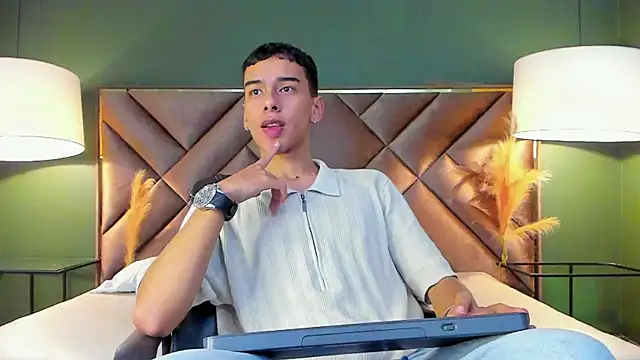 Snapshot of Aiden_Royce chatting on 10, 1, 2026 Aiden Royce online show from 10, 1, 2026