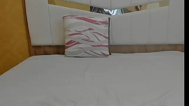 Snapshot of MimiXo99 chatting on 29, 10, 2025 MimiXo99 online show from 29, 10, 2025