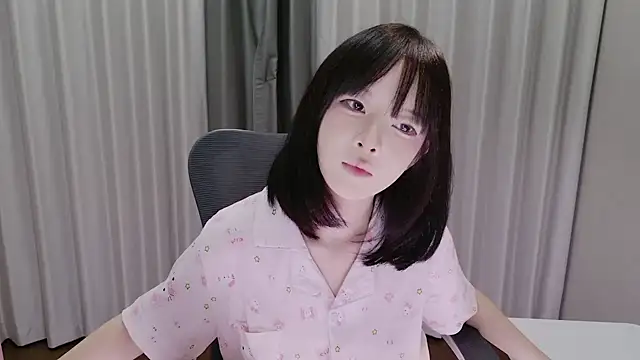 Snapshot of EnEn_xiaobao chatting on 13, 9, 2025 EnEn xiaobao online show from 13, 9, 2025