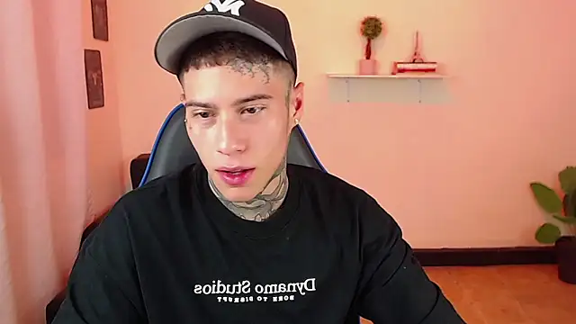 Snapshot of setthomas chatting on 7, 1, 2026 setthomas online show from 7, 1, 2026