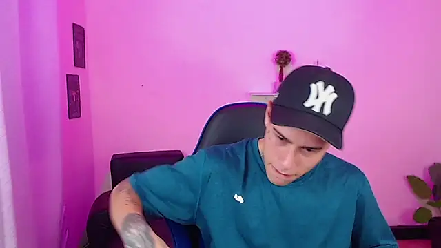 Snapshot of setthomas chatting on 10, 1, 2026 setthomas online show from 10, 1, 2026