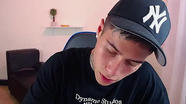 Snapshot of setthomas chatting on 25, 2, 2026 setthomas online show from 25, 2, 2026