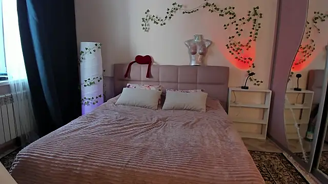 EmyRosaly online show from 27, 3, 2026