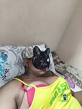 Snapshot of DuCreu chatting on 13, 11, 2025 DuCreu online show from 13, 11, 2025