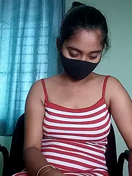 Snapshot of shrutee12 chatting on 14, 3, 2026 shrutee12 online show from 14, 3, 2026