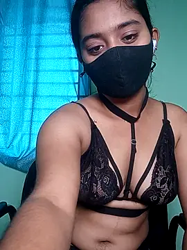 Snapshot of shrutee12 chatting on 6, 4, 2026 shrutee12 online show from 6, 4, 2026