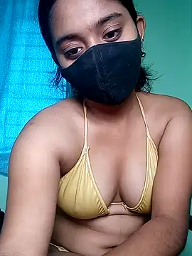 Snapshot of shrutee12 chatting on 18, 4, 2026 shrutee12 online show from 18, 4, 2026