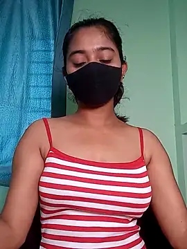 Snapshot of shrutee12 chatting on 21, 4, 2026 shrutee12 online show from 21, 4, 2026