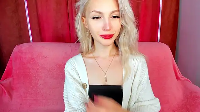 LisaFoxyMe online show from 1, 12, 2025