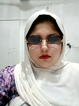 Snapshot of Nusrat-N chatting on 9, 7, 2026 Nusrat-N online show from 9, 7, 2026