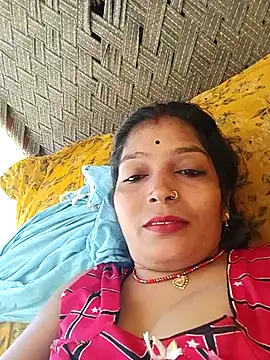 Snapshot of Samiya-143 chatting on 8, 11, 2025 Samiya-143 online show from 8, 11, 2025