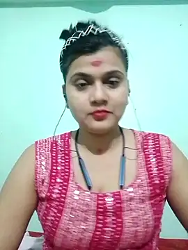 Snapshot of Kavya-Tiwari chatting on 19, 11, 2025 Kavya-Tiwari online show from 19, 11, 2025
