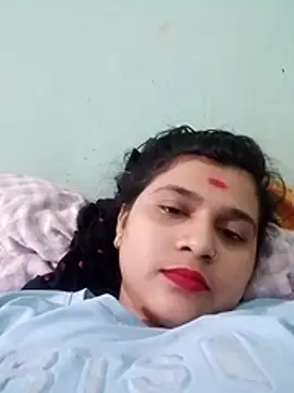 Snapshot of Kavya-Tiwari chatting on 3, 12, 2025 Kavya-Tiwari online show from 3, 12, 2025