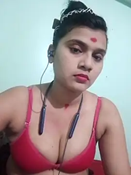 Snapshot of Kavya-Tiwari chatting on 23, 5, 2026 Kavya-Tiwari online show from 23, 5, 2026