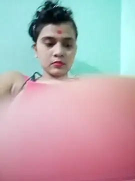Snapshot of Kavya-Tiwari chatting on 31, 5, 2026 Kavya-Tiwari online show from 31, 5, 2026