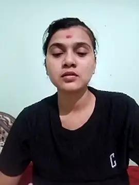 Snapshot of Kavya-Tiwari chatting on 1, 6, 2026 Kavya-Tiwari online show from 1, 6, 2026