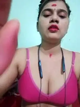 Snapshot of Kavya-Tiwari chatting on 5, 6, 2026 Kavya-Tiwari online show from 5, 6, 2026