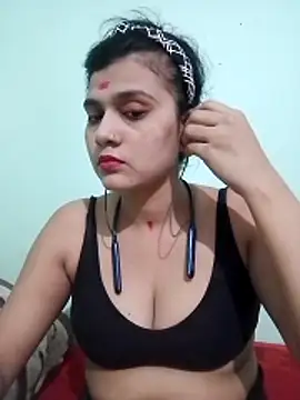 Snapshot of Kavya-Tiwari chatting on 7, 6, 2026 Kavya-Tiwari online show from 7, 6, 2026