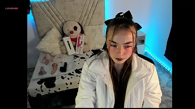 Snapshot of Mia_Victoria22 chatting on 11, 4, 2026 Mia Victoria22 online show from 11, 4, 2026