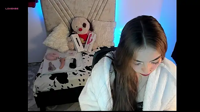 Snapshot of Mia_Victoria22 chatting on 21, 4, 2026 Mia Victoria22 online show from 21, 4, 2026
