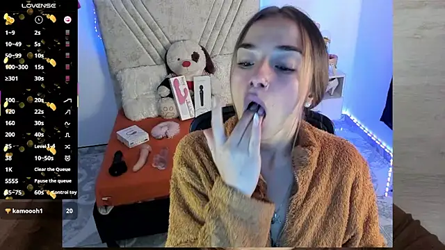 Mia Victoria22 online show from 2, 7, 2026
