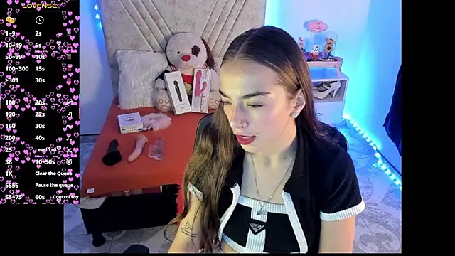 Mia Victoria22 online show from 30, 7, 2026