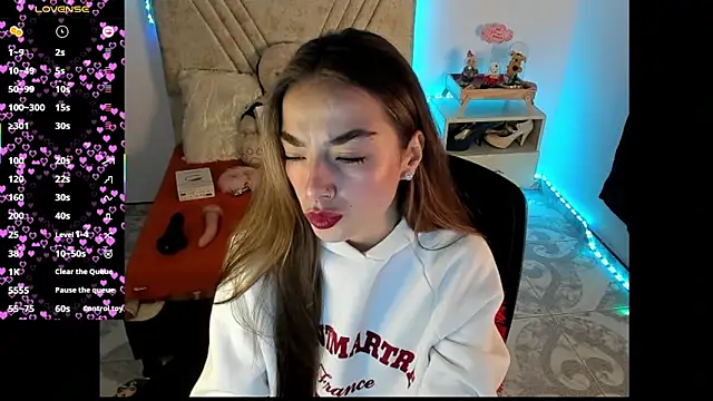Mia Victoria22 online show from 31, 7, 2026
