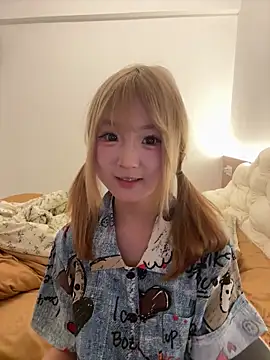 Snapshot of lelebaybay888 chatting on 28, 4, 2026 lelebaybay888 online show from 28, 4, 2026