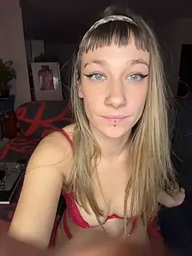 Snapshot of deepthem chatting on 18, 3, 2026 deepthem online show from 18, 3, 2026