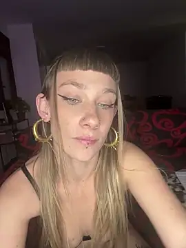 Snapshot of deepthem chatting on 5, 4, 2026 deepthem online show from 5, 4, 2026