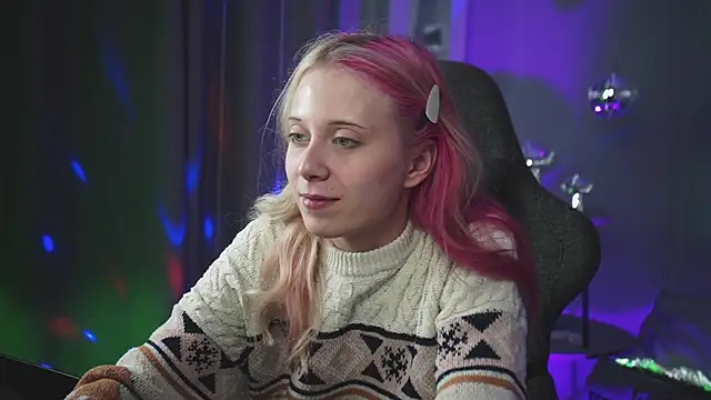 Snapshot of SakuraBliss chatting on 16, 10, 2025 SakuraBliss online show from 16, 10, 2025