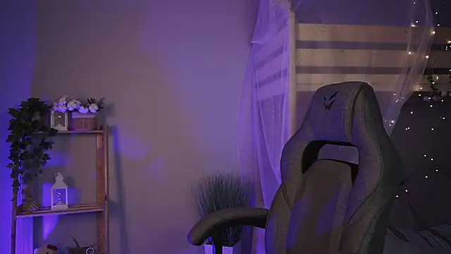 Snapshot of SakuraBliss chatting on 20, 10, 2025 SakuraBliss online show from 20, 10, 2025