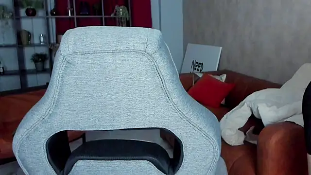 Snapshot of SakuraBliss chatting on 8, 11, 2025 SakuraBliss online show from 8, 11, 2025