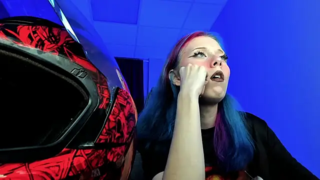 Snapshot of SakuraBliss chatting on 9, 11, 2025 SakuraBliss online show from 9, 11, 2025