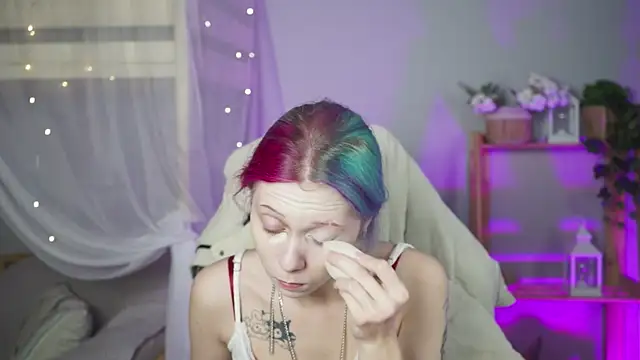 Snapshot of SakuraBliss chatting on 13, 11, 2025 SakuraBliss online show from 13, 11, 2025