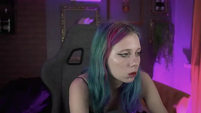 Snapshot of SakuraBliss chatting on 26, 11, 2025 SakuraBliss online show from 26, 11, 2025