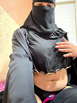  Laiali  online show from 8, 11, 2025