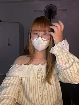 Snapshot of Meowyeuk6 chatting on 10, 3, 2026 Meowyeuk6 online show from 10, 3, 2026