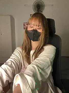 Snapshot of Meowyeuk6 chatting on 16, 4, 2026 Meowyeuk6 online show from 16, 4, 2026