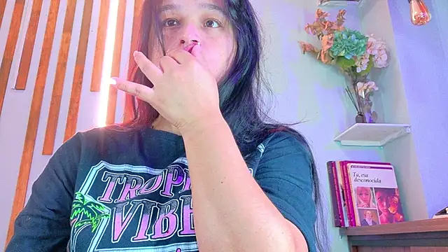 Jennifer Vega1 online show from 13, 10, 2025