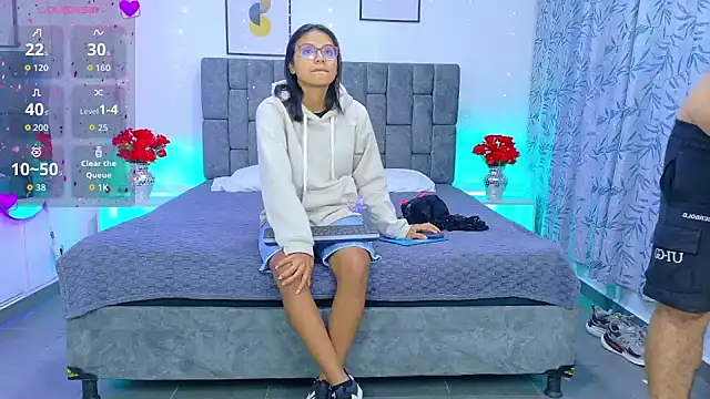 Soffia Konig  online show from 18, 4, 2026