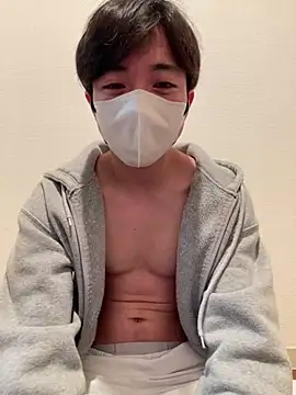 Snapshot of Yuma0718 chatting on 8, 4, 2026 Yuma0718 online show from 8, 4, 2026