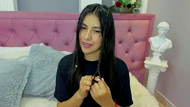 Snapshot of miel_latina chatting on 14, 4, 2026 miel latina online show from 14, 4, 2026